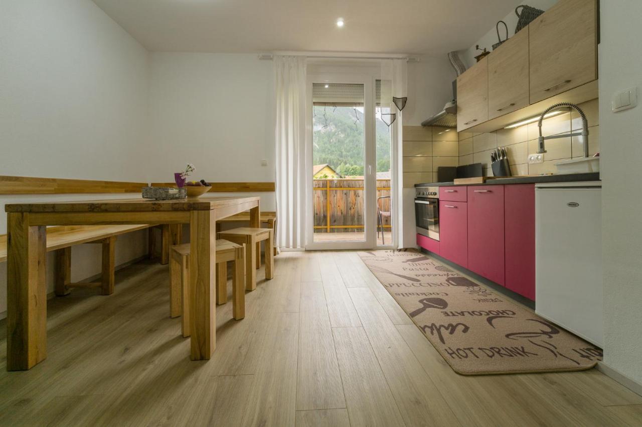 Aparthotel Pr' Jakapč' Mojstrana Exteriér fotografie