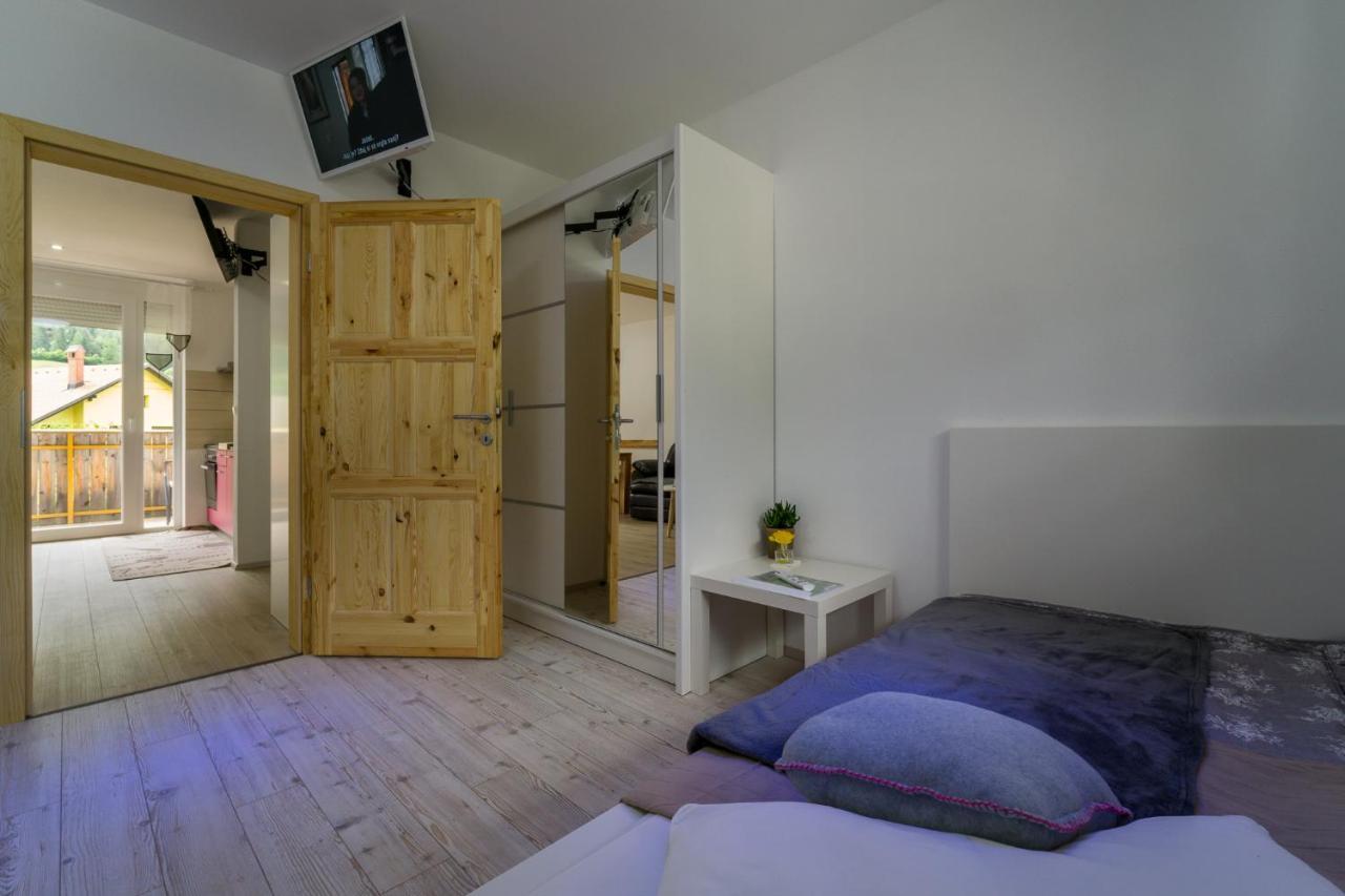 Aparthotel Pr' Jakapč' Mojstrana Exteriér fotografie
