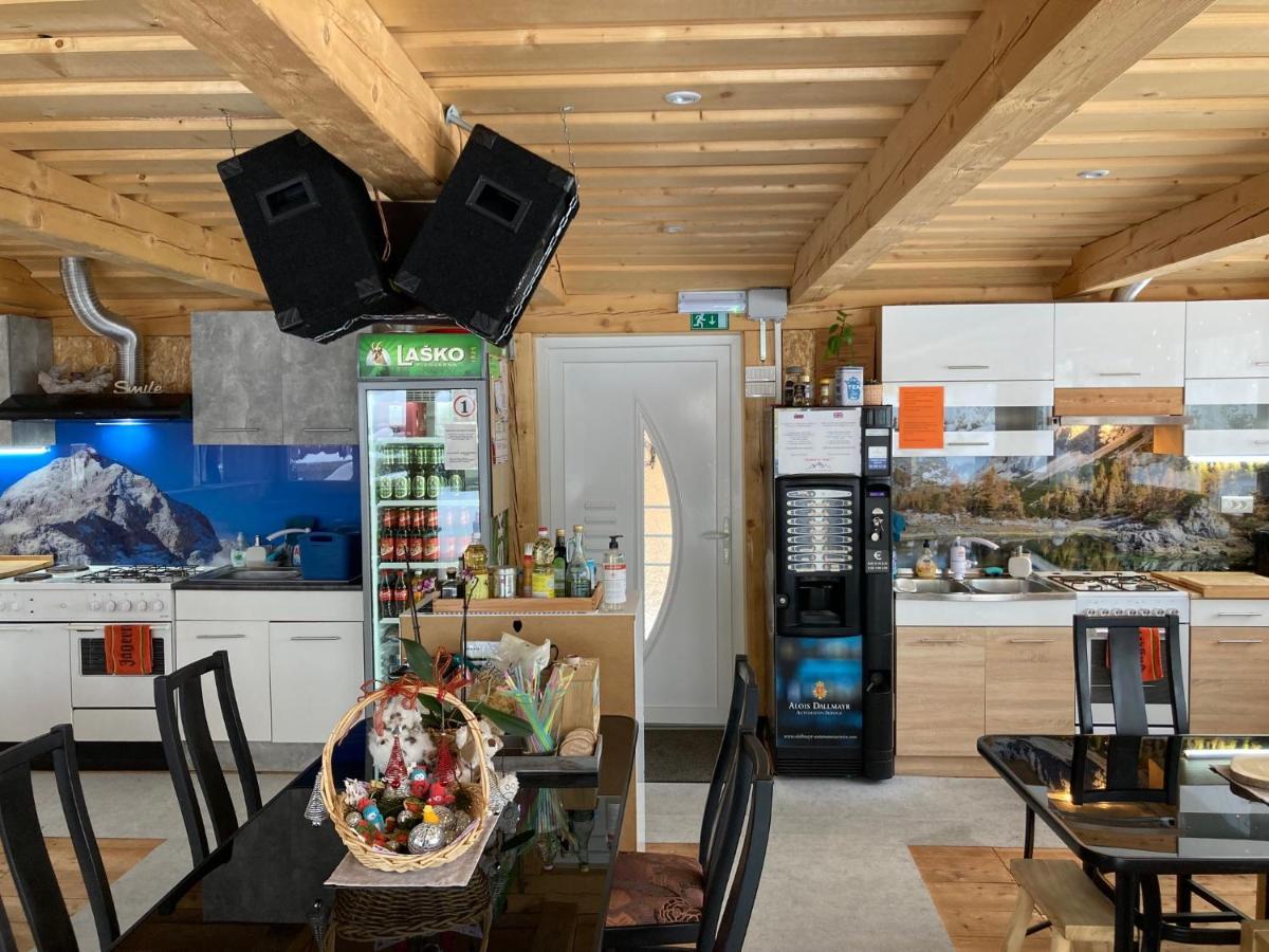 Aparthotel Pr' Jakapč' Mojstrana Exteriér fotografie