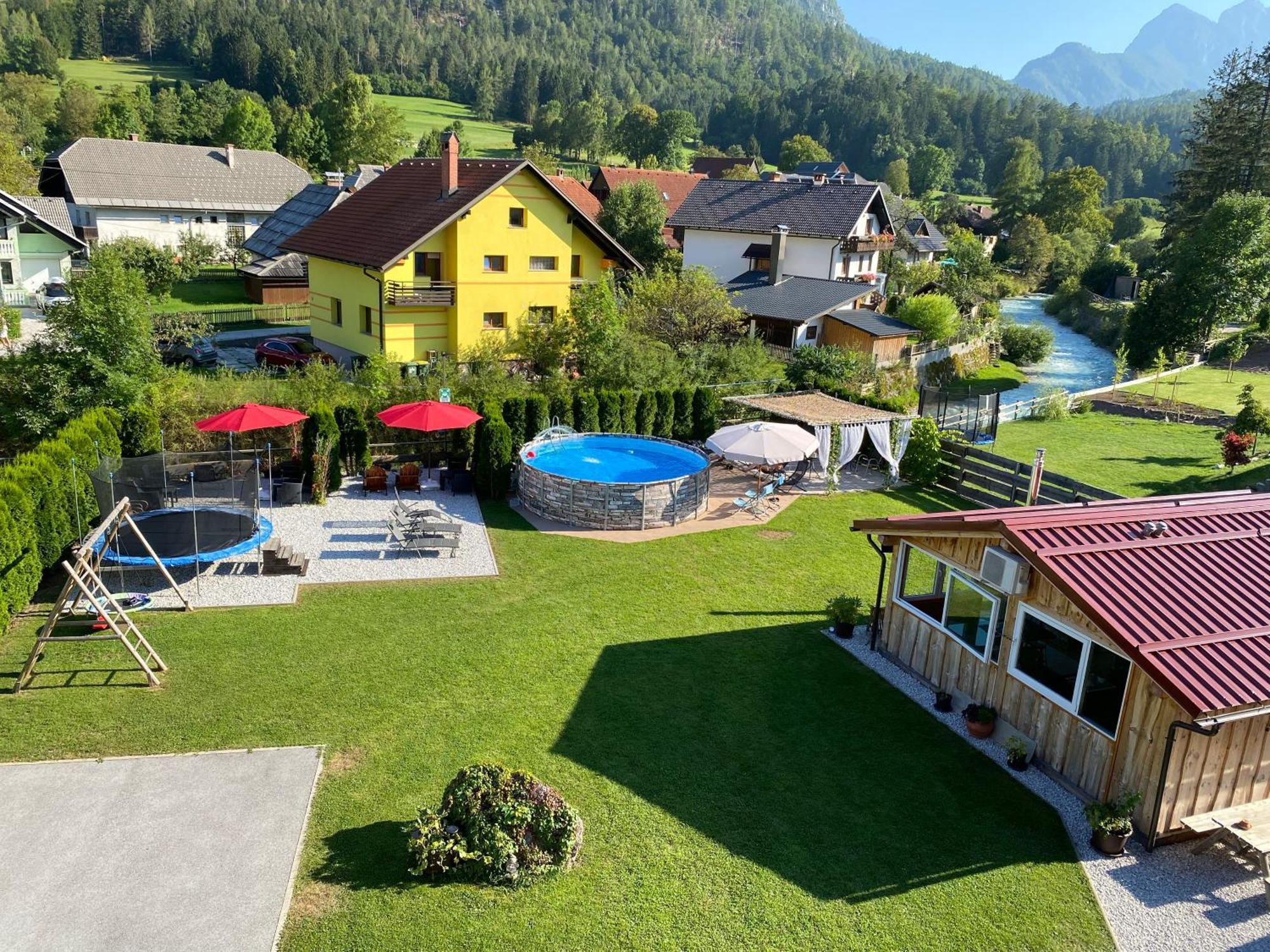 Aparthotel Pr' Jakapč' Mojstrana Exteriér fotografie