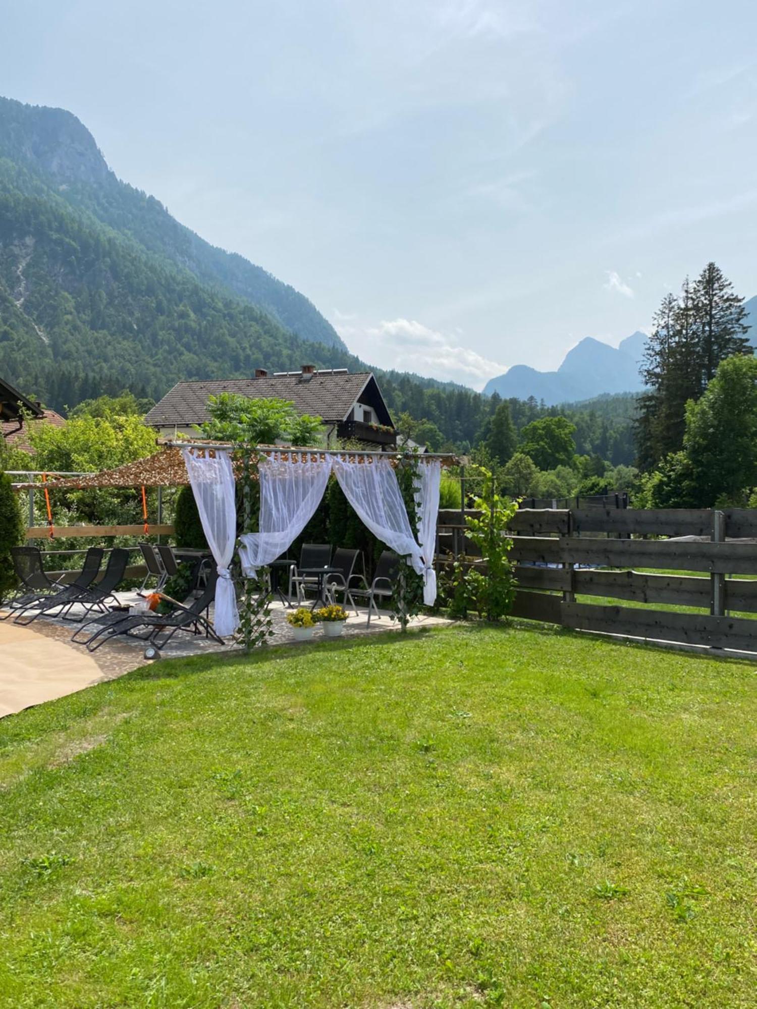 Aparthotel Pr' Jakapč' Mojstrana Exteriér fotografie